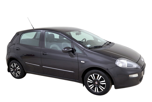 27 Fiat Punto Facelift 0.9 62 kW